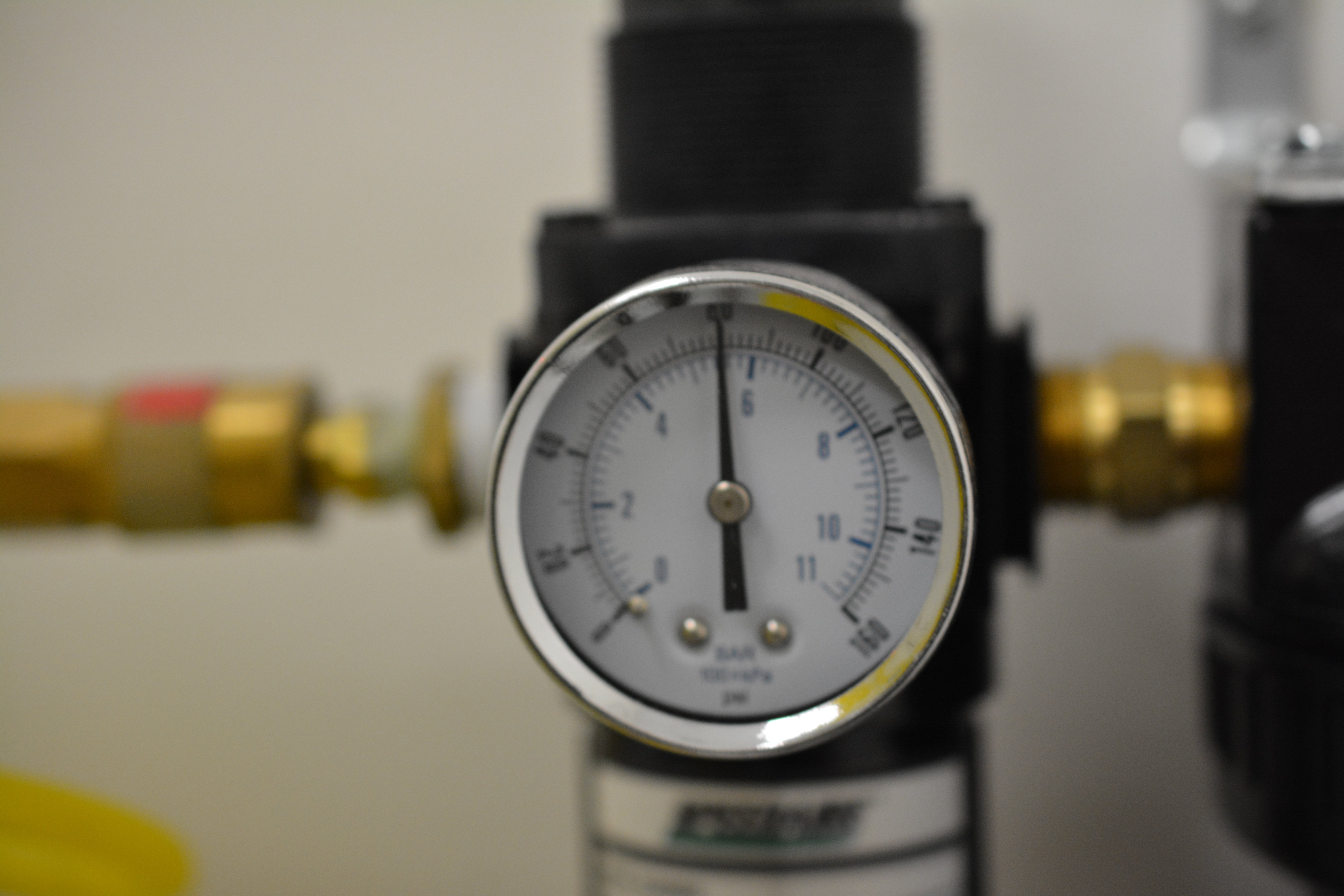 Pressure Gauge.jpg